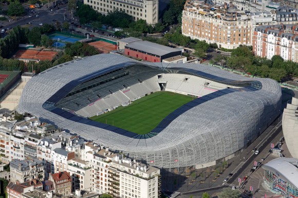 Paris 16 : Le nouveau stade Jean Bouin (Rudy Ricciotti architecte 2013 ) *** Local Caption *** Paris 16 : The stadium Jean Bouin (designed by Rudy Ricciotti architect 2013 )